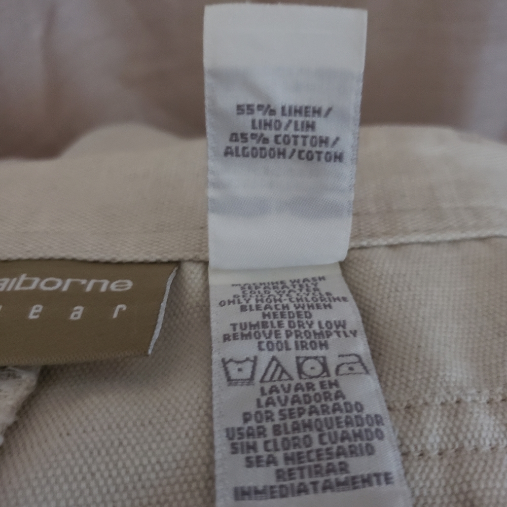 3/$20 NWOT Liz Claiborne linen khaki shorts 12 - Picture 4 of 5